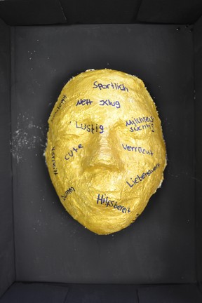 Maske 8