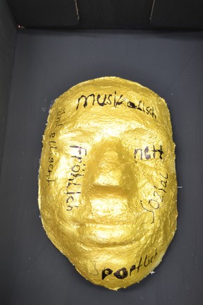 Maske 11